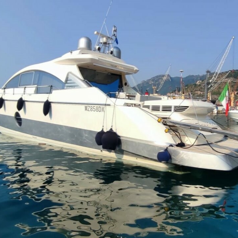 Aicon Yacht 72 SL (Venduto)