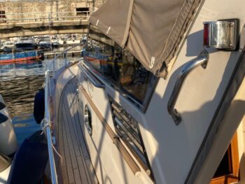 Yacht usati di lusso in vendita